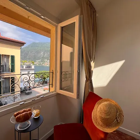 Holiday home La Finestra Sul Molo - By Myhomeincomo