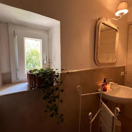 Holiday home La Finestra Sul Molo - By Myhomeincomo