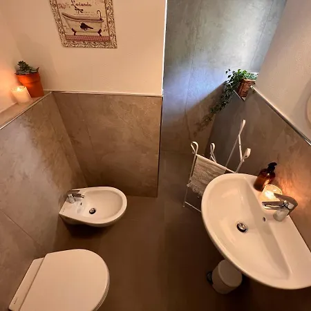 Holiday home La Finestra Sul Molo - By Myhomeincomo *